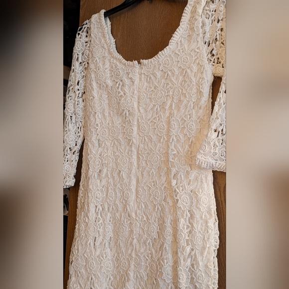 White Floral Dress - Picture 2 of 3